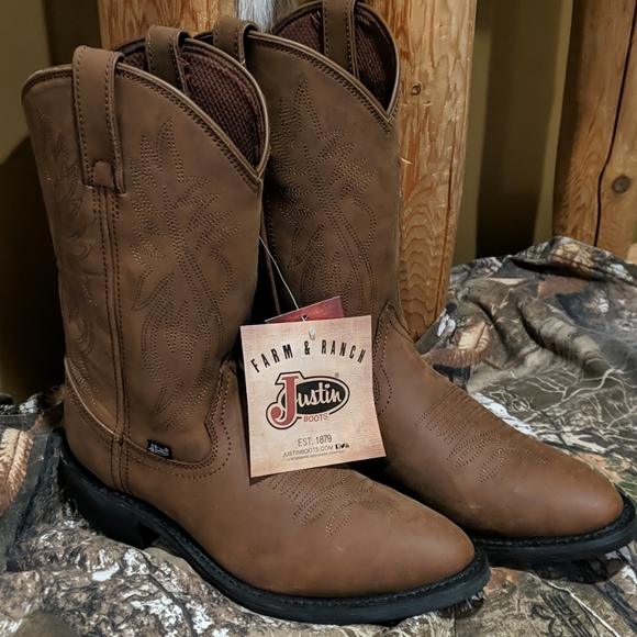 Justin Boots Shoes | New! Justin Boots Men's Farm \u0026 Ranch Boot, Size 9D | Color: Brown | Size: 9 | Kathycrawmer's Closet